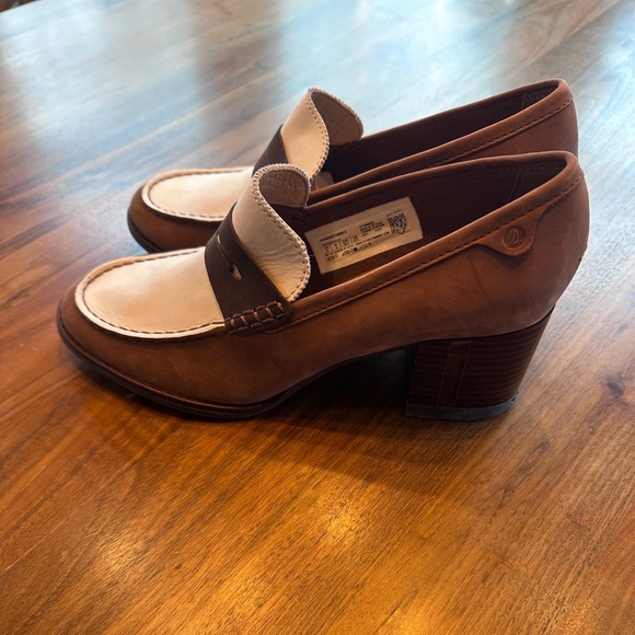 NWOT Sperry seaport penny heel in brown - Picture 2 of 6